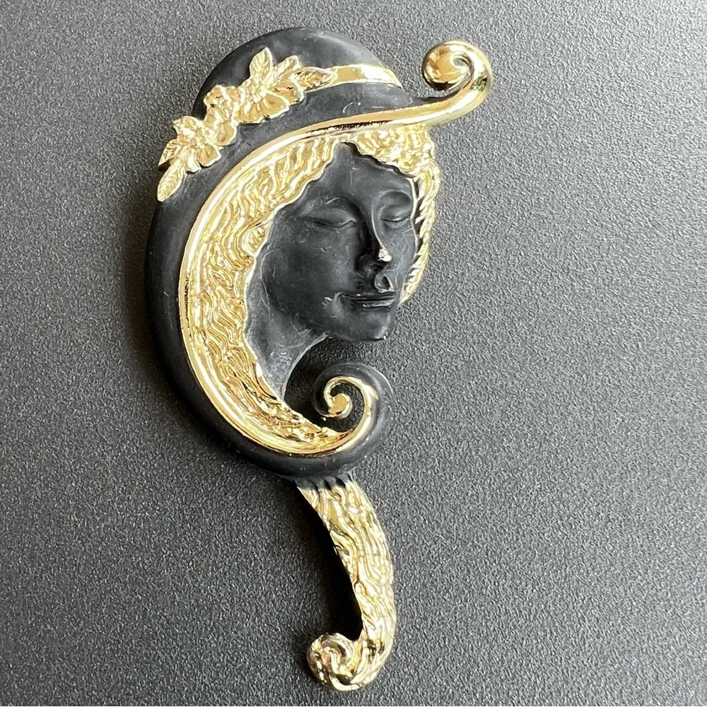 Vintage Torino Beautiful Lady Brooch